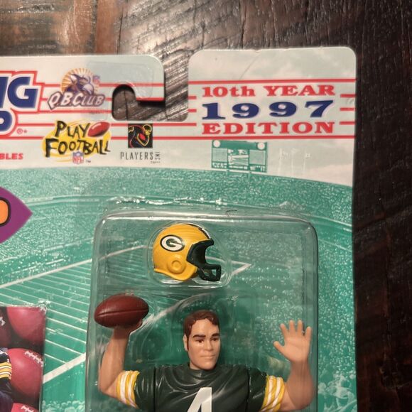 1997 NFL Starting Lineup Brett Favre Green Bay Packers Action Figure NEW Kenner - Picture 4 of 6